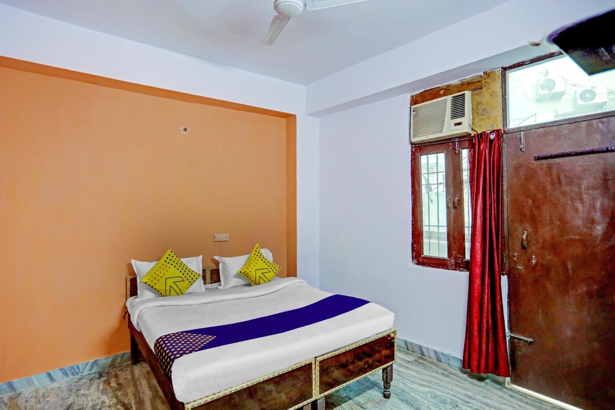 Spot On Raj Hotel Vip Near Worlds Of Wonder Kālkāji Devi Kültér fotó